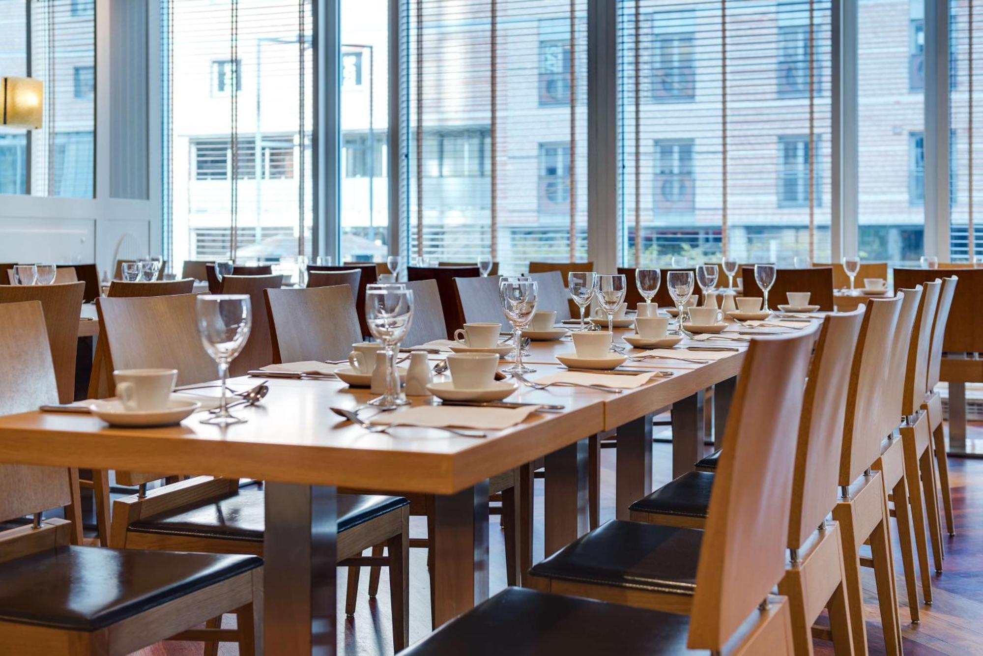 Radisson Blu Plaza Hotel, Oslo Esterno foto Restaurant